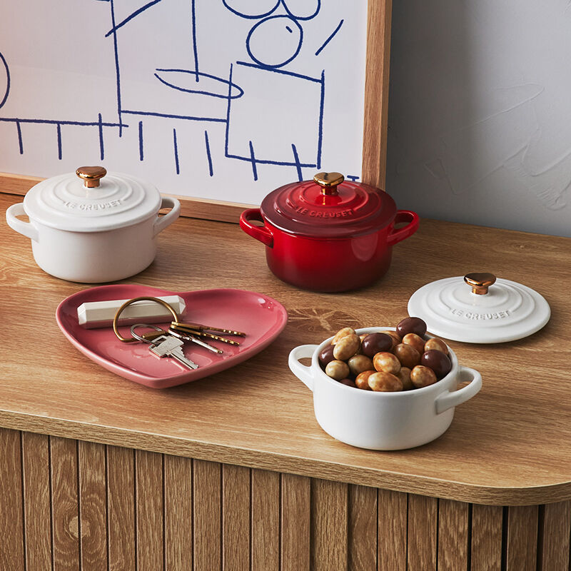 Mini Stoneware Round Cocotte | Le Creuset